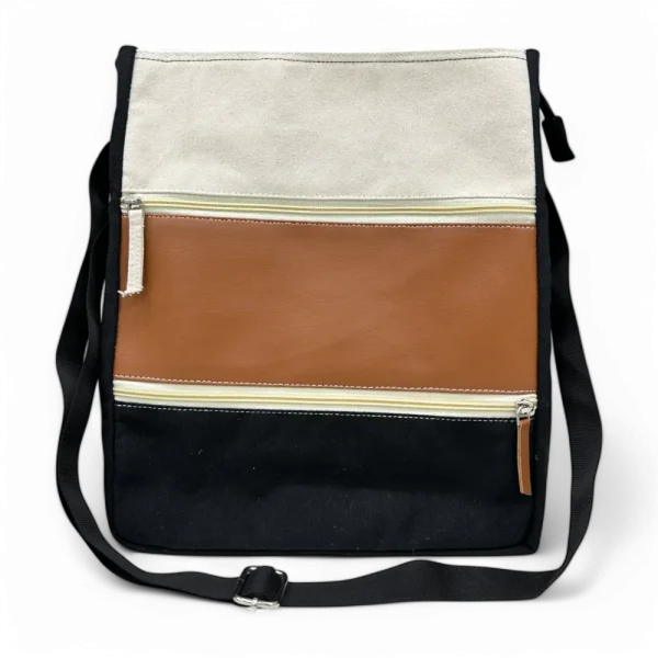 MetroStyle Crossbody 1